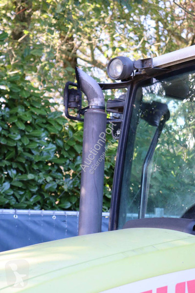 Tractor agrícola Claas 340 AXOS