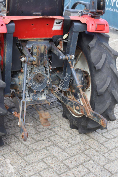 Tractor agrícola Yanmar F220D