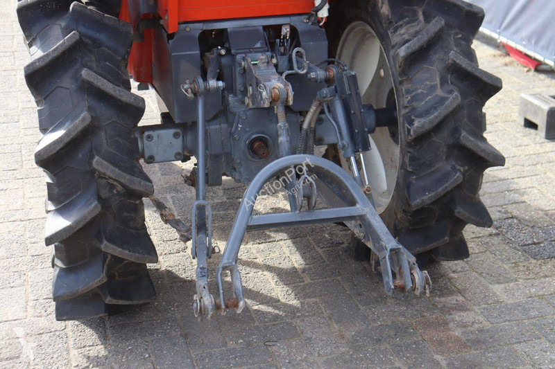 Tractor Kubota Saturn X-24