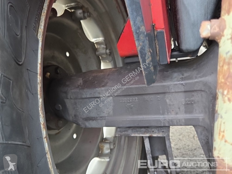 Zemědělský traktor Massey Ferguson 3060