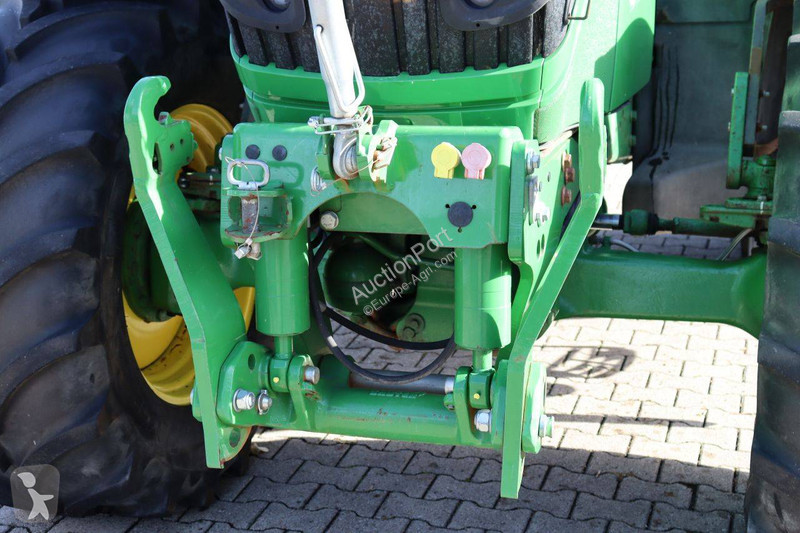 Zemědělský traktor John Deere 6170 R