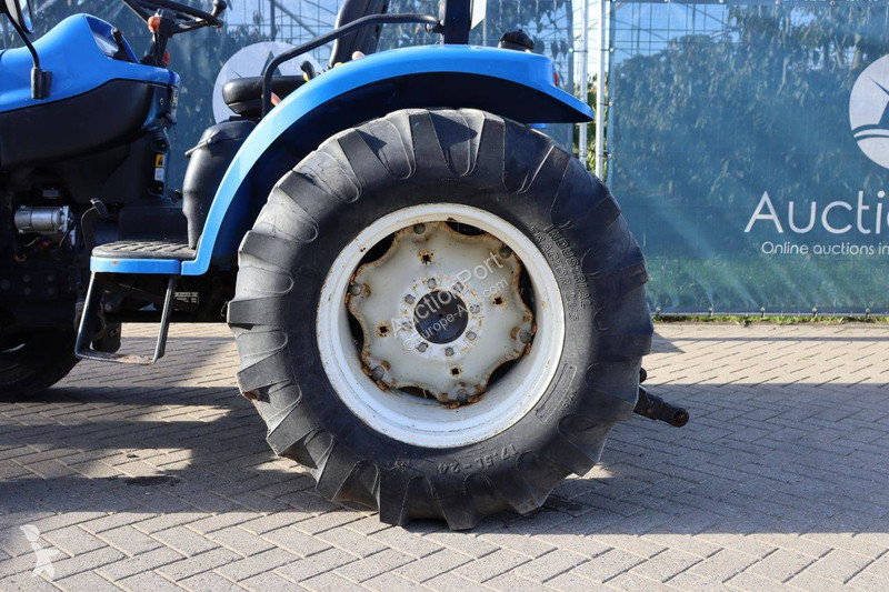 Zemědělský traktor New Holland TC40D