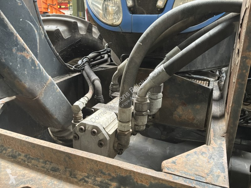 Zemědělský traktor New Holland T7.220 4WD SA