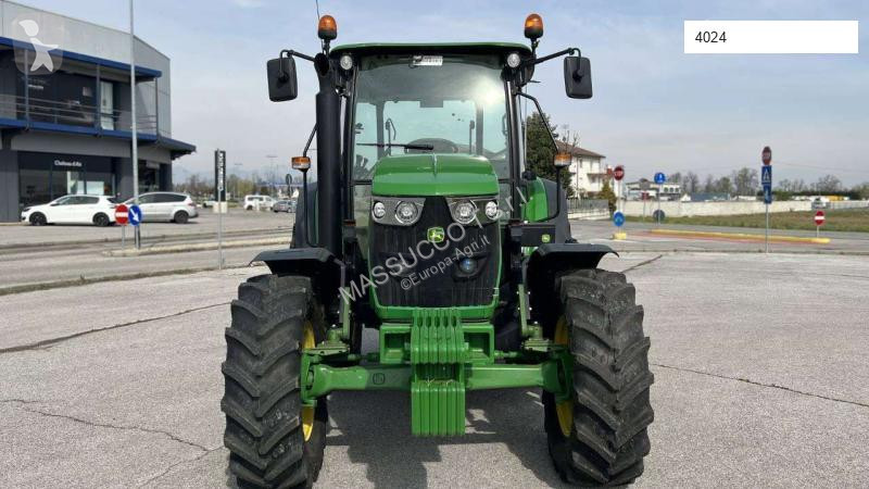 Tractor agrícola John Deere 6090MC 4X4