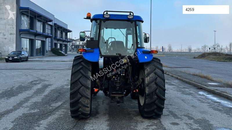 Tracteur agricole New Holland TD5050 4X4