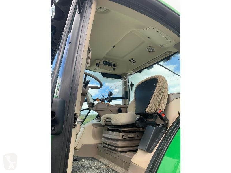 Lantbrukstraktor John Deere 6155R