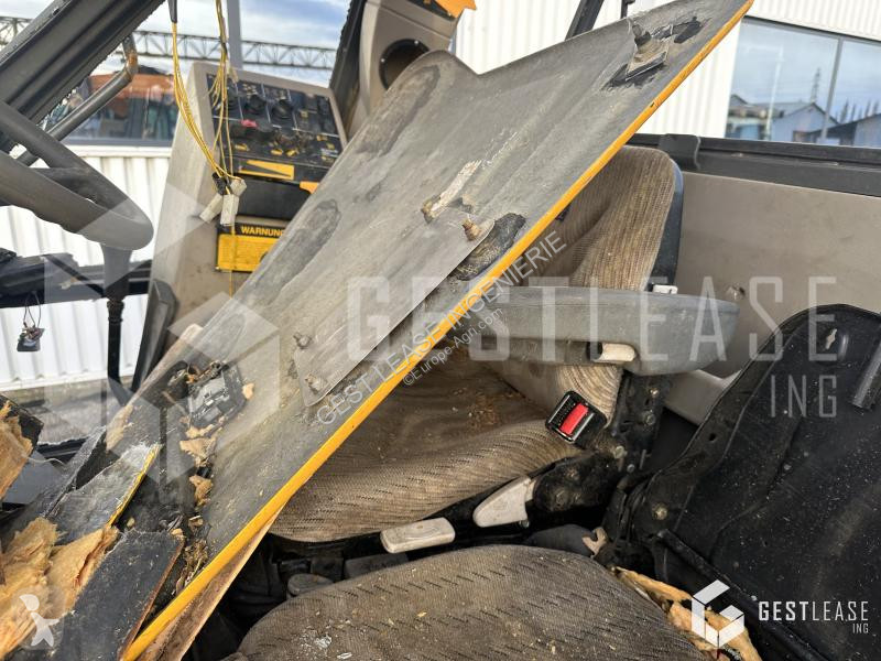 Tracteur agricole JCB 2135 4WS Fastrac