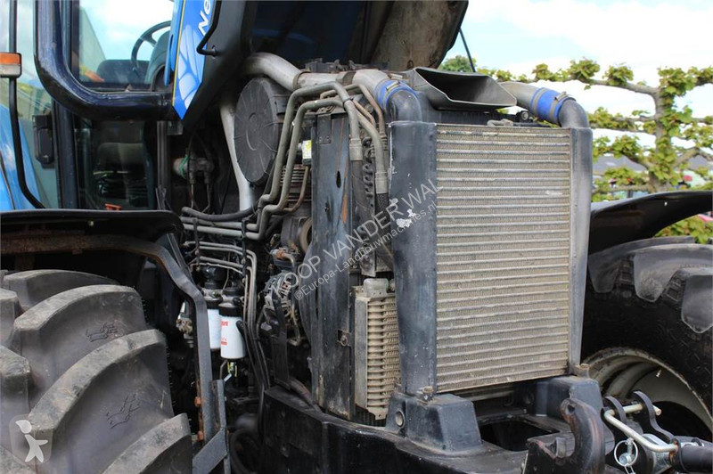 Landbrugstraktor New Holland TM175