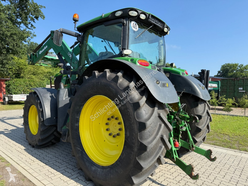 Tractor agrícola John Deere 6210R