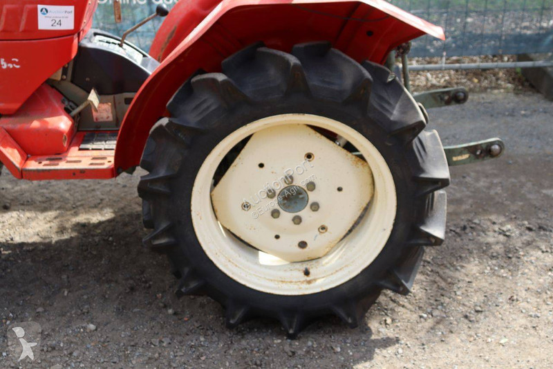 Tractor Yanmar YM1610D