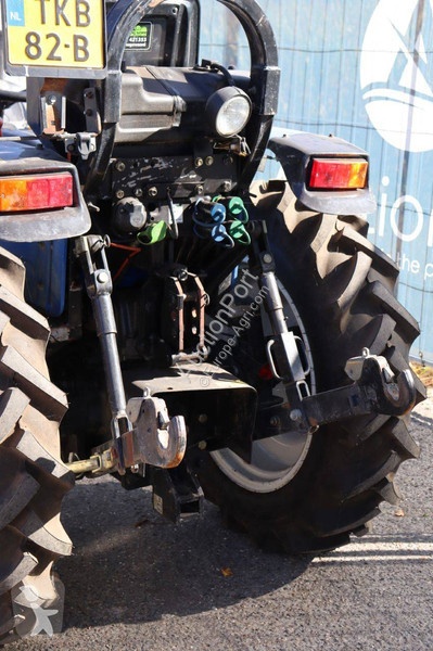 Tracteur agricole New Holland BOOMER
