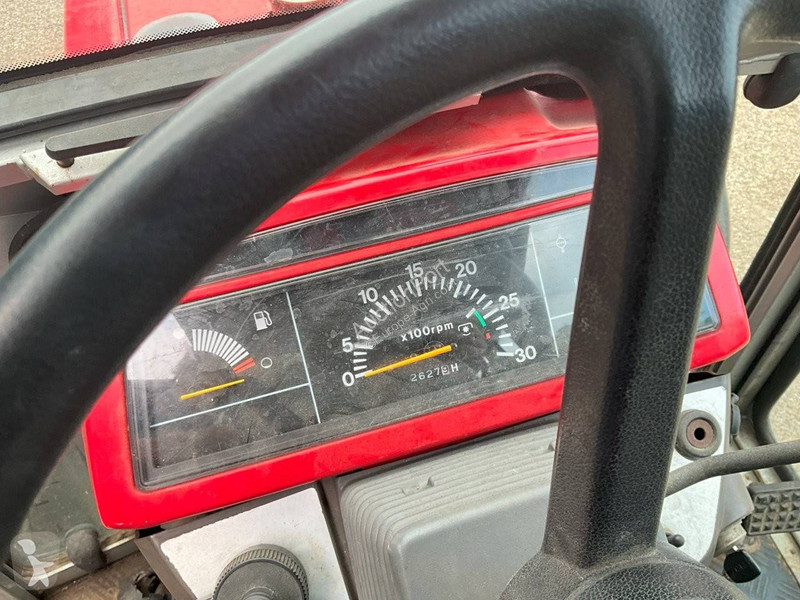 Tracteur agricole Massey Ferguson 1230