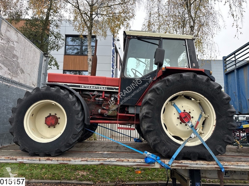 Landbrugstraktor International 955A