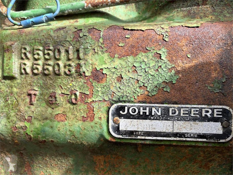 Lantbrukstraktor John Deere 2030