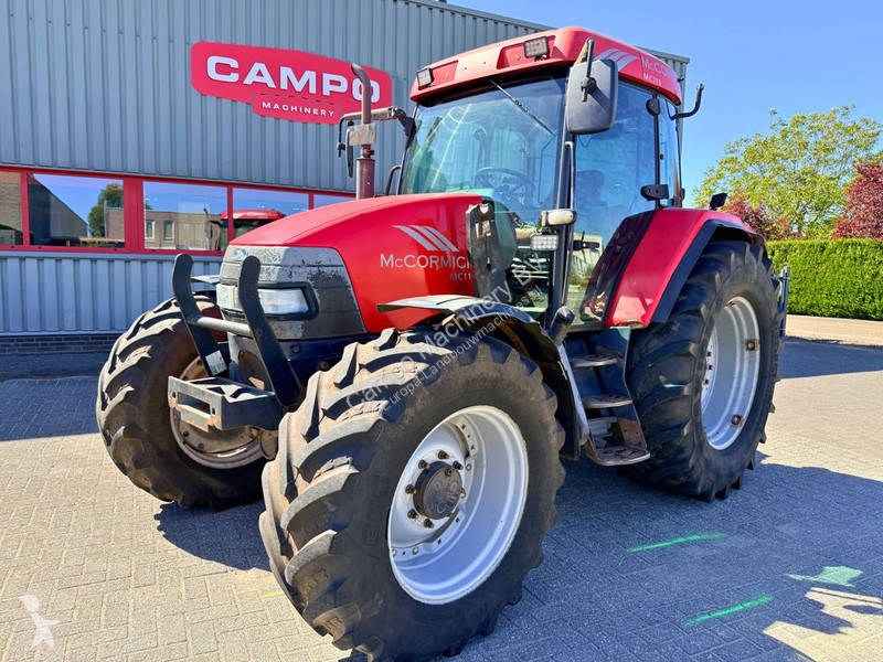 Lantbrukstraktor Mc Cormick MC115