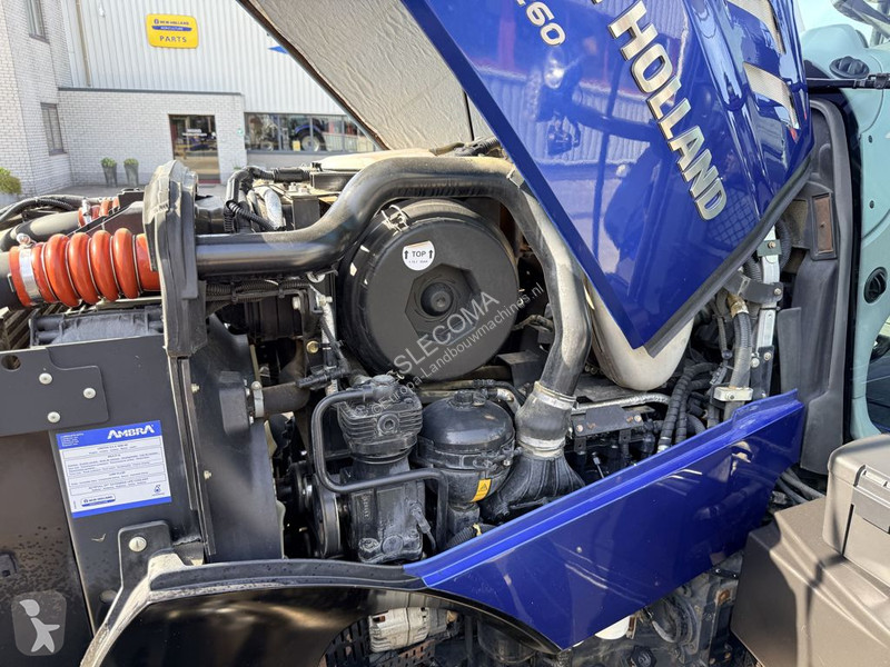 New Holland T7.260 AC Stage V Blue Power tractor