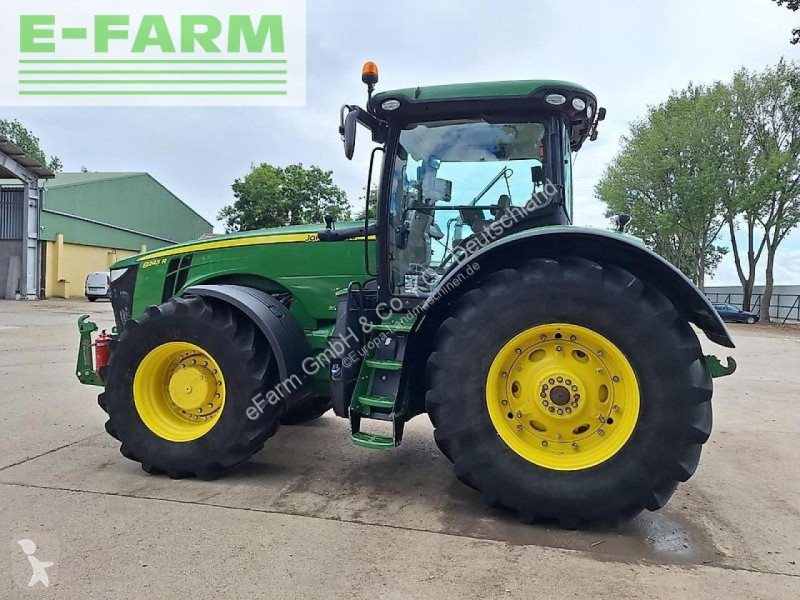 Lantbrukstraktor John Deere 8245R