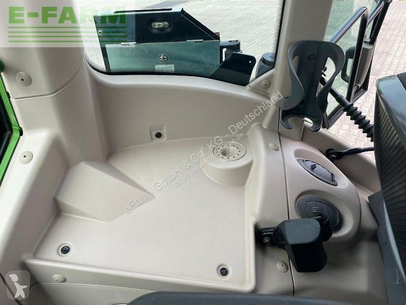 Landbrugstraktor Fendt  828 vario profiplus