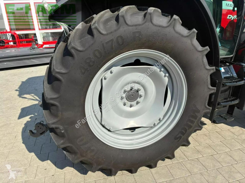 Landbrugstraktor Massey Ferguson  5711 m