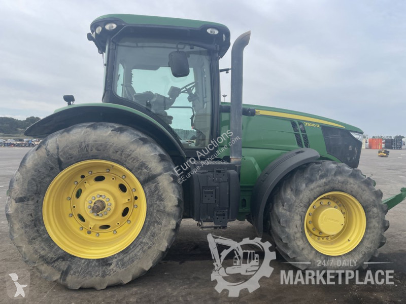 Tracteur agricole John Deere 7200R