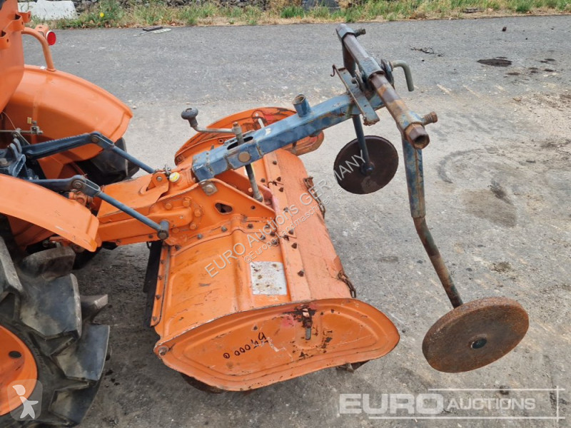Трактор Kubota B5001