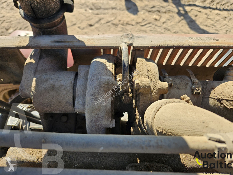 Lantbrukstraktor Belarus MTZ 1025