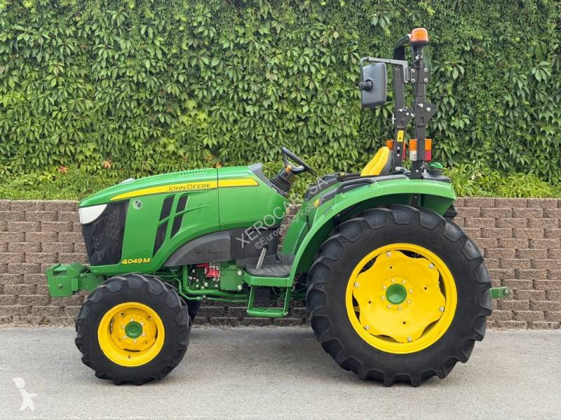 Lantbrukstraktor John Deere 4049 M 4RM