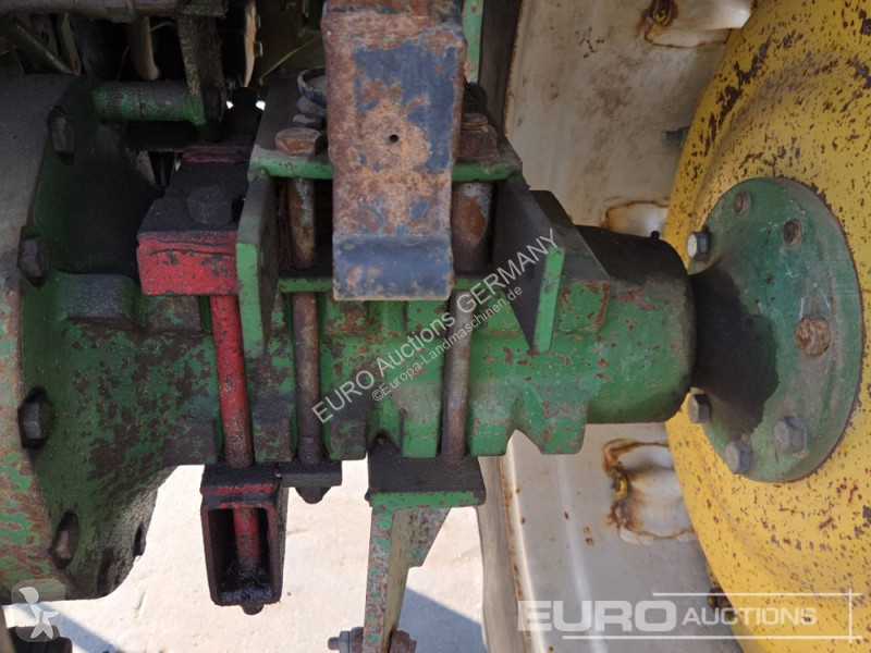 Lantbrukstraktor John Deere 2130