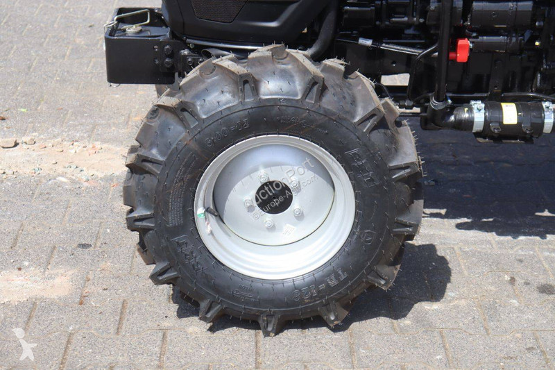 Traktor Farmtrac 26H