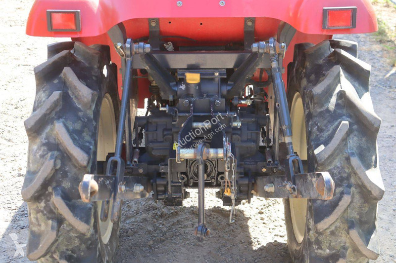 جرار زراعي Yanmar AF116