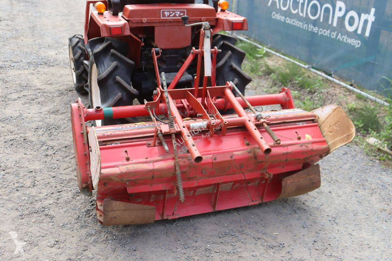 جرار زراعي Yanmar F14D