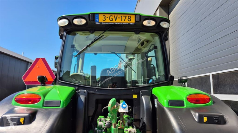 Zemědělský traktor John Deere 6125R AutoPower