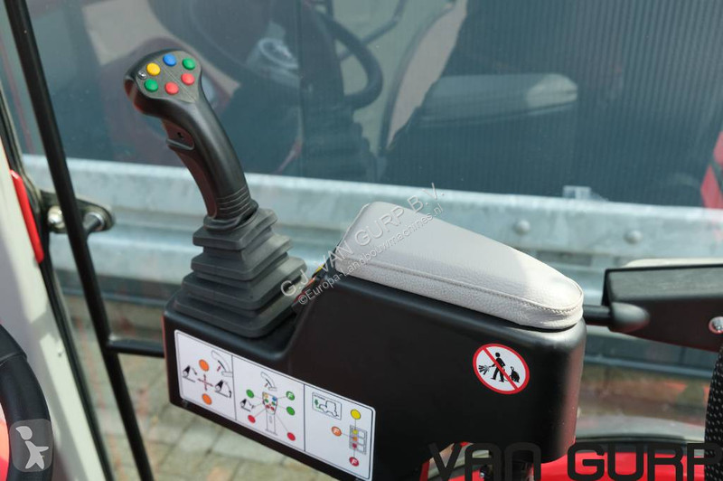 Zemědělský traktor Antonio Carraro TTR 4800...