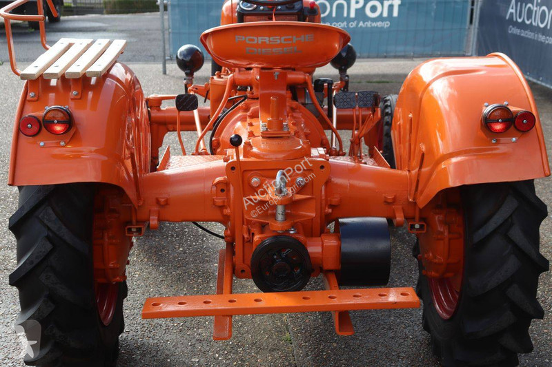 Tractor  AP 17