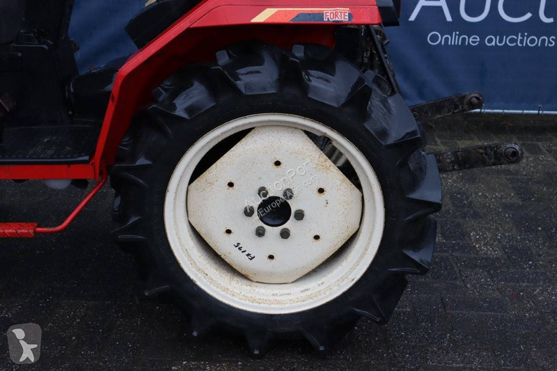 Сільськогосподарський трактор Yanmar FX175
