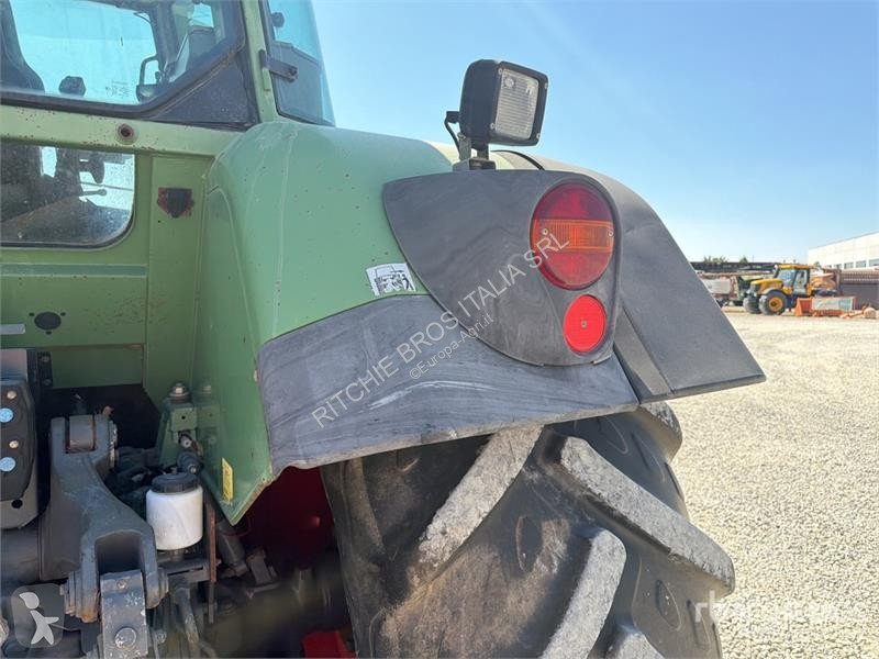 Сільськогосподарський трактор Fendt 716 Vario