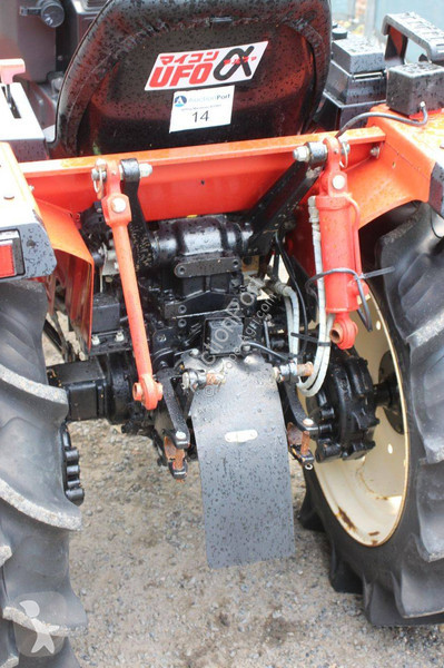 Сільськогосподарський трактор Yanmar F165D