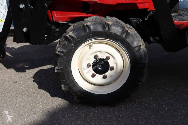Tractor agrícola Mitsubishi MT205