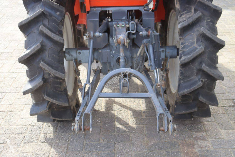 Tractor Kubota Saturn X-24