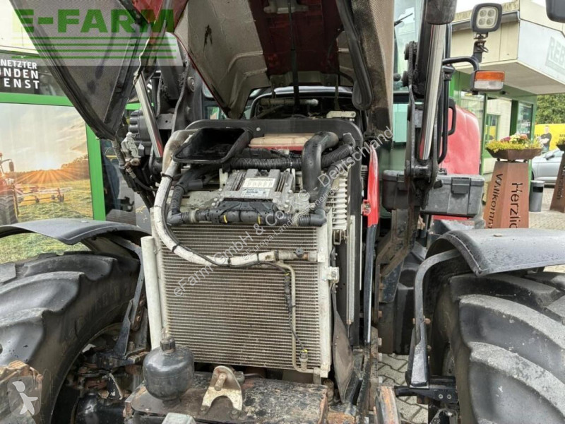 Tractor Case  farmall 105 u