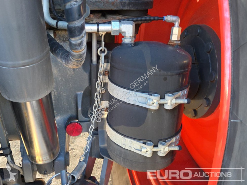 Tracteur agricole Claas Axion 810 CMATIC