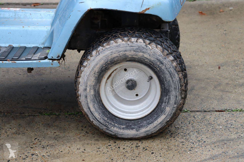 Zemědělský traktor  YT 3600