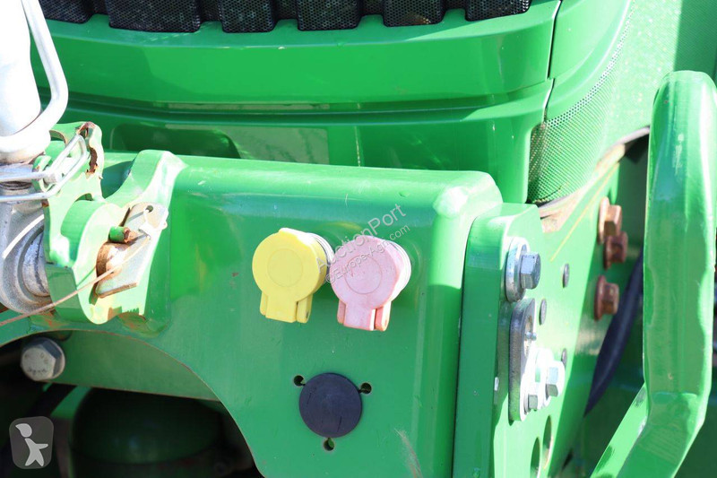 Zemědělský traktor John Deere 6170 R