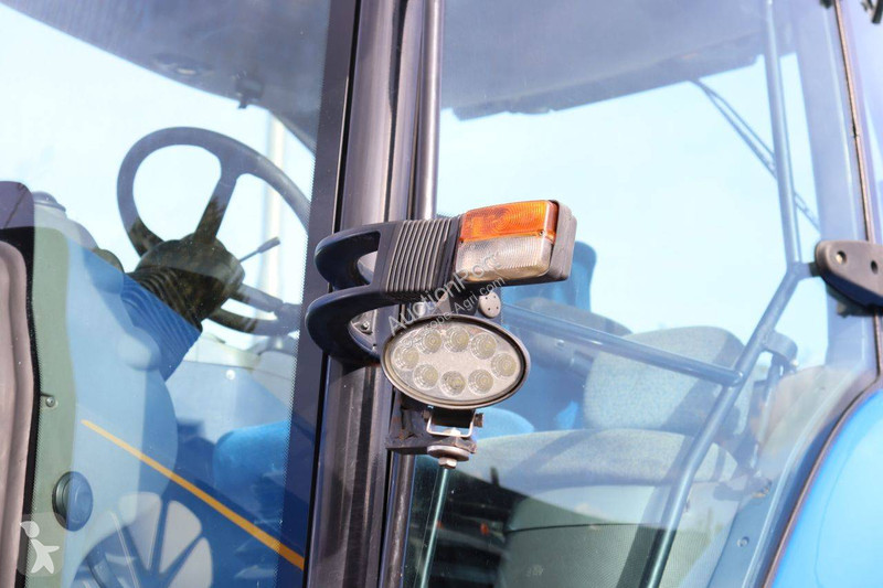 Zemědělský traktor New Holland T8020