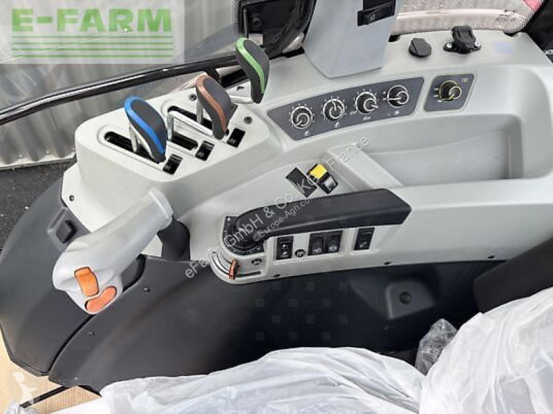 Tractor Valtra  a115