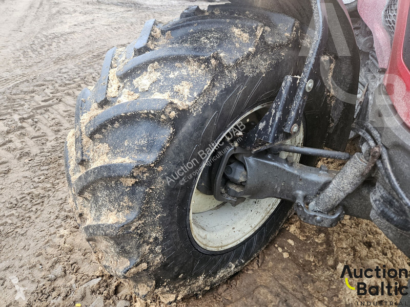 Tractor Valtra T 174 E