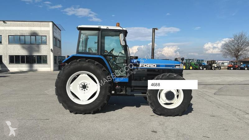 جرار زراعي Ford 8240 4x4