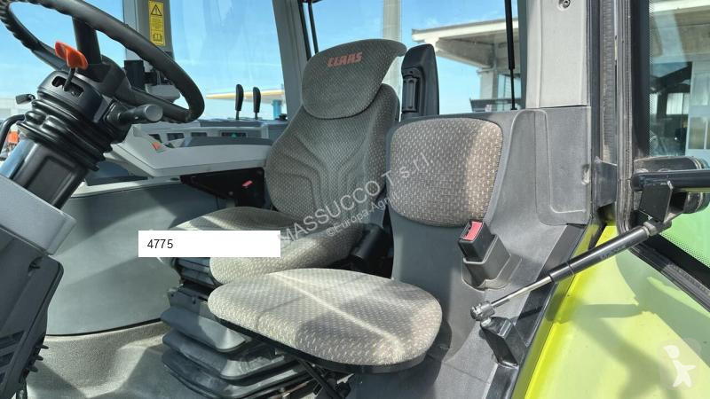Tractor agrícola Claas AXION 810