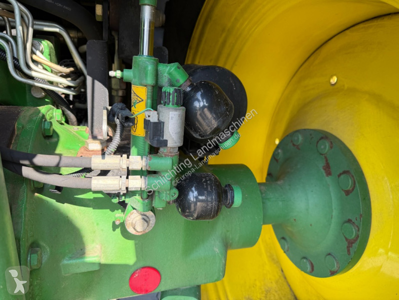 Tractor agrícola John Deere 6210R