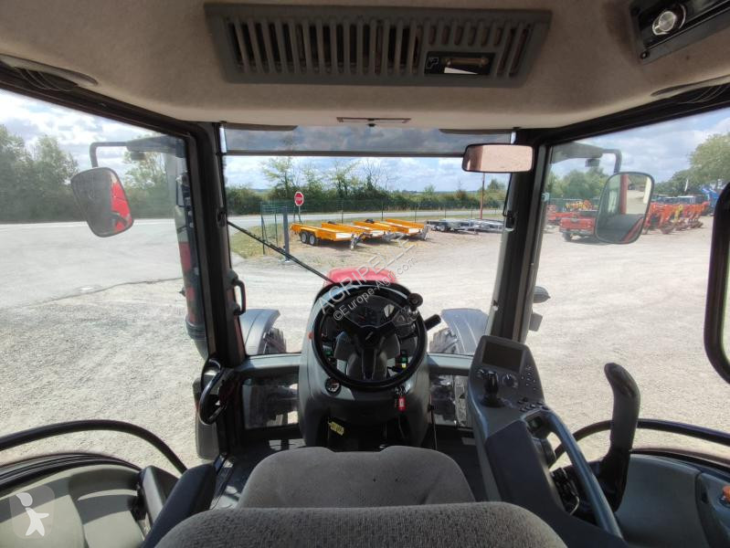 Tracteur agricole Valtra  T151